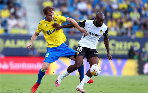 soi-keo-valencia-vs-cadiz-0300-ngay-07-01-2023-la-liga
